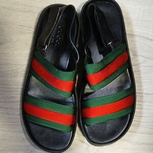 Gucci Black and Red Sandals with Signature Style